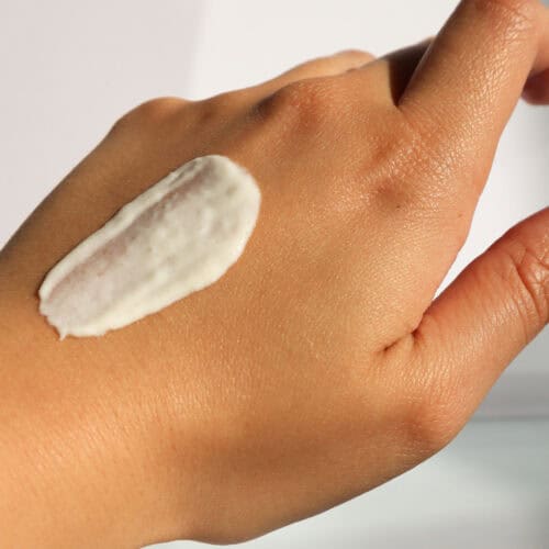 Mineral SPF vs Chemical SPF – What’s the Difference?